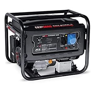 GENMAC G8000E-T - Generatore elettrico a benzina sia trifase che monofase - 8.5 kVA massimi