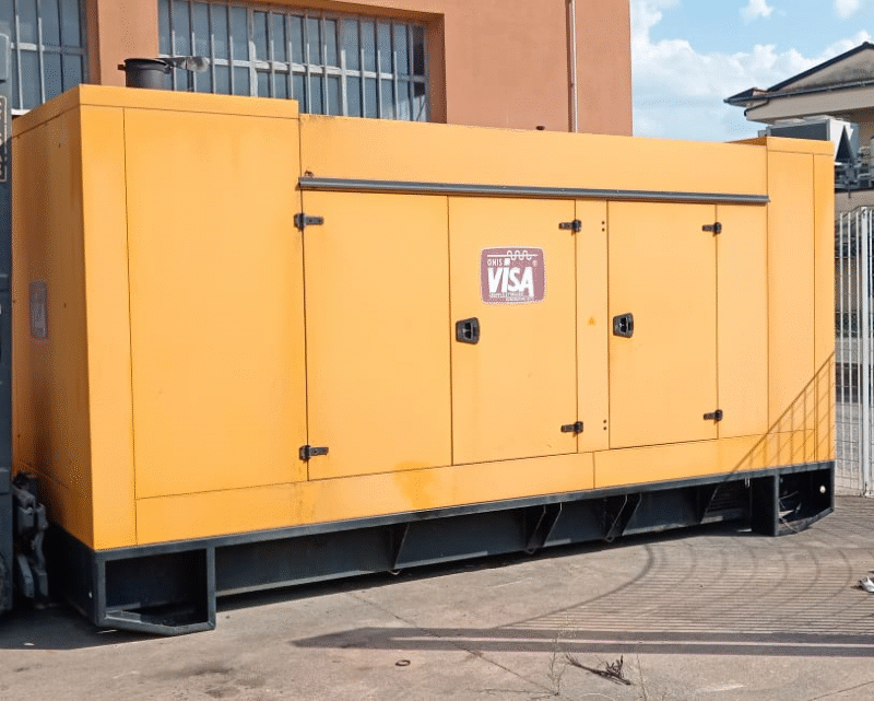 Noleggio Gruppo Elettrogeno da 500 kVA (pari a 400kW) - Trifase Diesel Insonorizzato motore Doosan